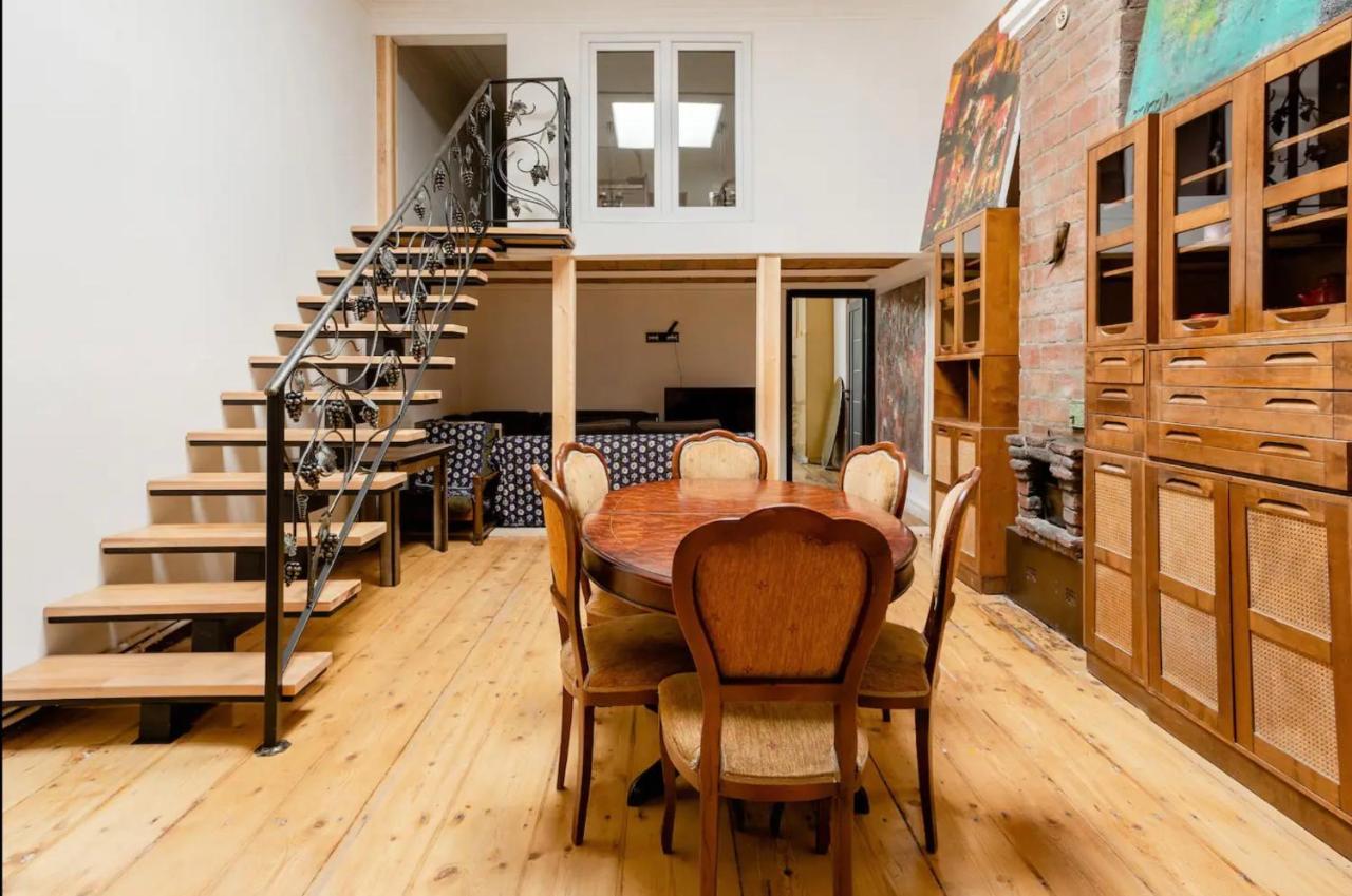 Lovely Dulcet Loft In Center Of Rustaveli Tbilisi Ngoại thất bức ảnh
