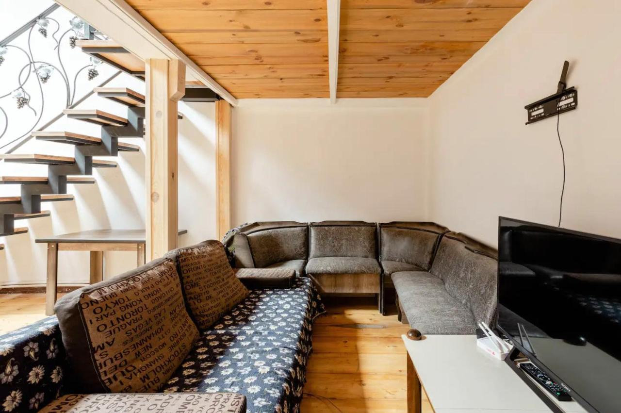 Lovely Dulcet Loft In Center Of Rustaveli Tbilisi Ngoại thất bức ảnh